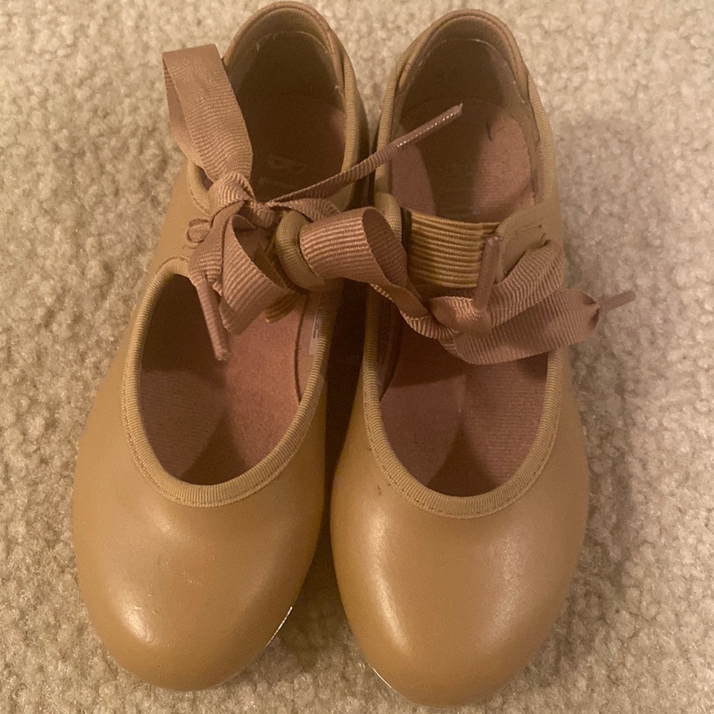 Tan Bloch tap shoes size 10